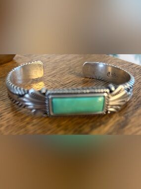 Carolyn Pollack green stone and sterling silver cuff